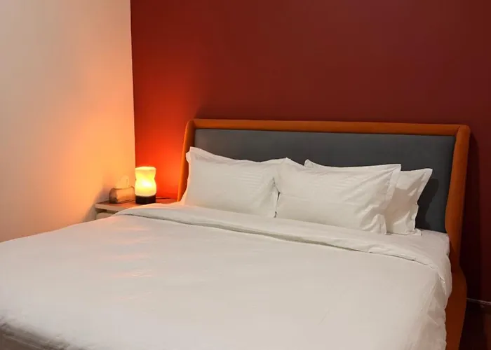 Spacious 3bhk For Families & Groups In Center *